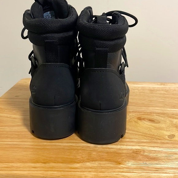UGG Tioga Waterproof Leather Hiker Boots Size 7 - Picture 7 of 11